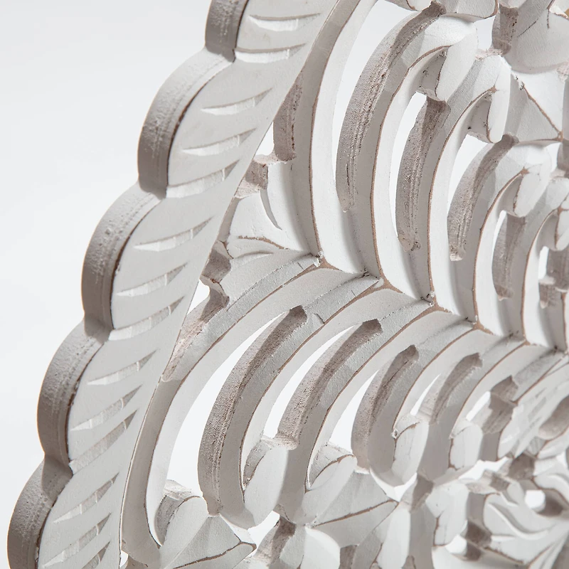 Habitat Lottie White Round Wood Wall Medallion