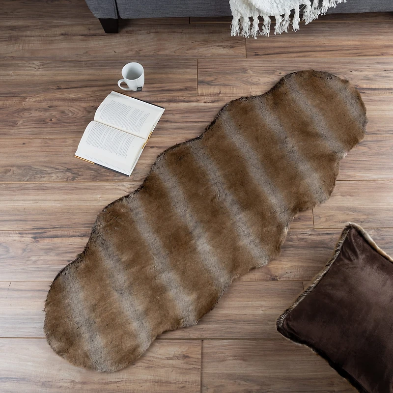 Hastings Home Faux Sheepskin Fur Rug