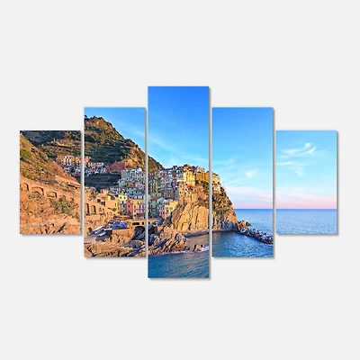 Designart - Manarola Village Cinque Terre Italy