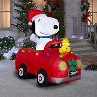 Airblown-Snoopy and Woodstock in Car w/ Christmas Lights Scene Peanuts