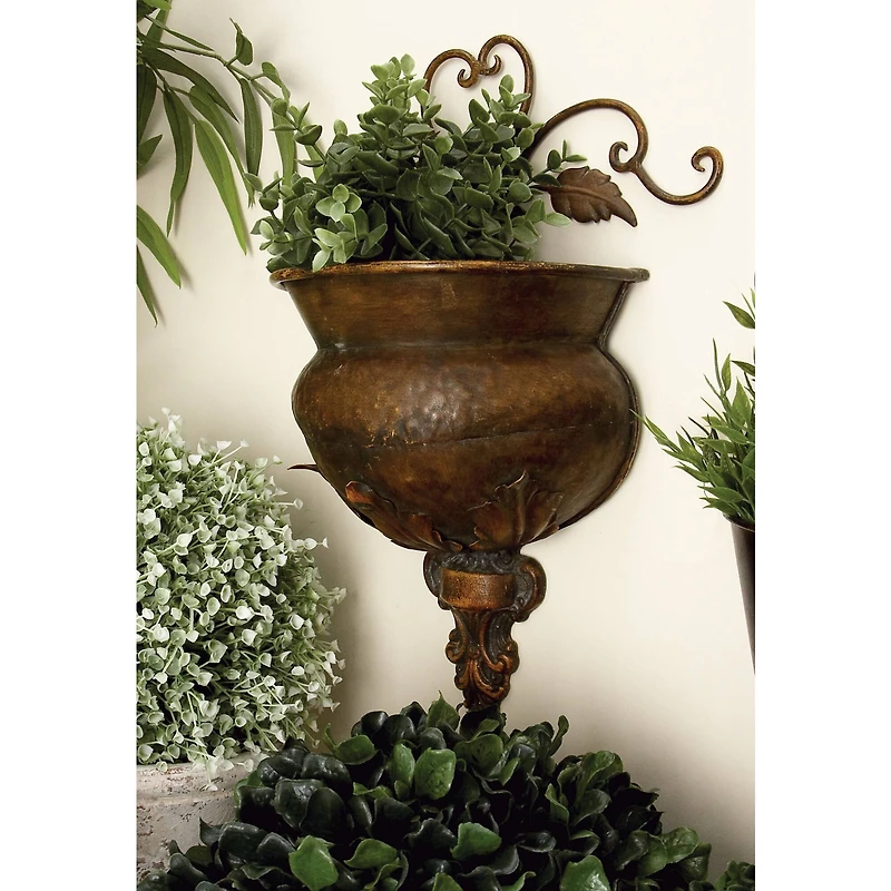 18" Dark Brown Iron Traditional Planter
