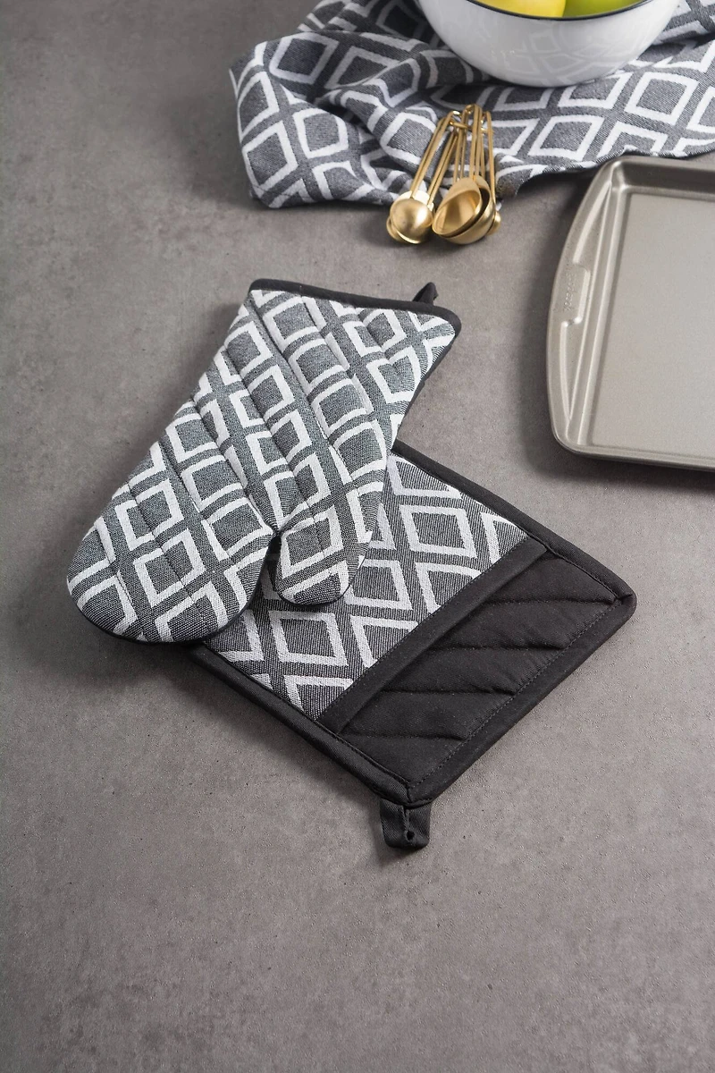 DII® Black & White Diamond Potholder (Set of 2)