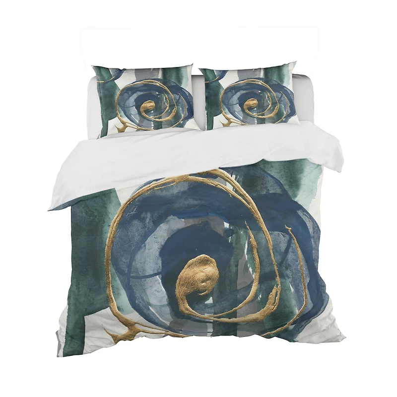 Designart 'Indigo and Gold I' Geometric Bedding Set