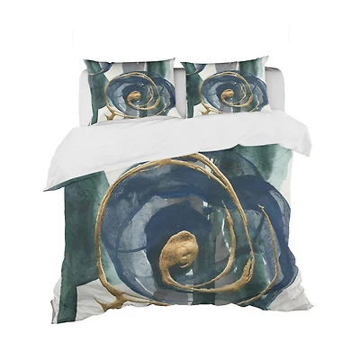 Designart 'Indigo and Gold I' Geometric Bedding Set