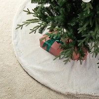 Glitzhome® 60" Milk Coffee Reversible Faux Rabbit Fur/Korean Fleece Christmas Tree Skirt