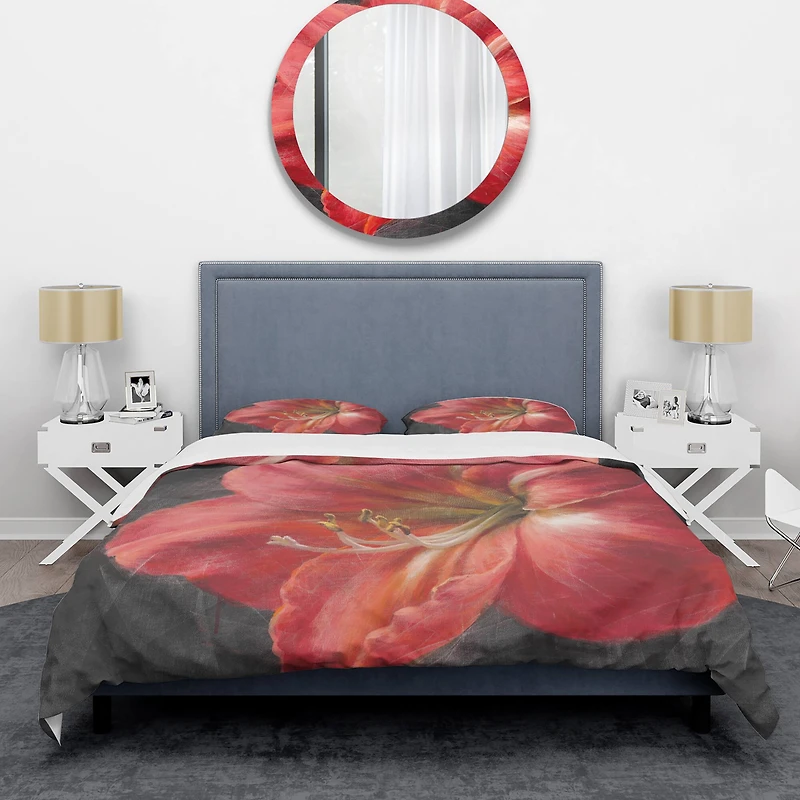 Designart 'Vivid Red Lily III' Shabby Bedding Set