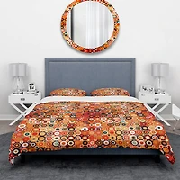 Designart 'Disco Style Pattern with Dots & Circles' Modern & Contemporary Bedding Set