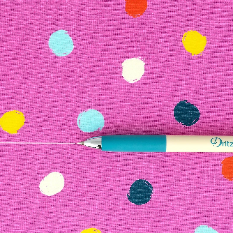 Dritz® 0.9mm White Mechanical Fabric Pencil Set