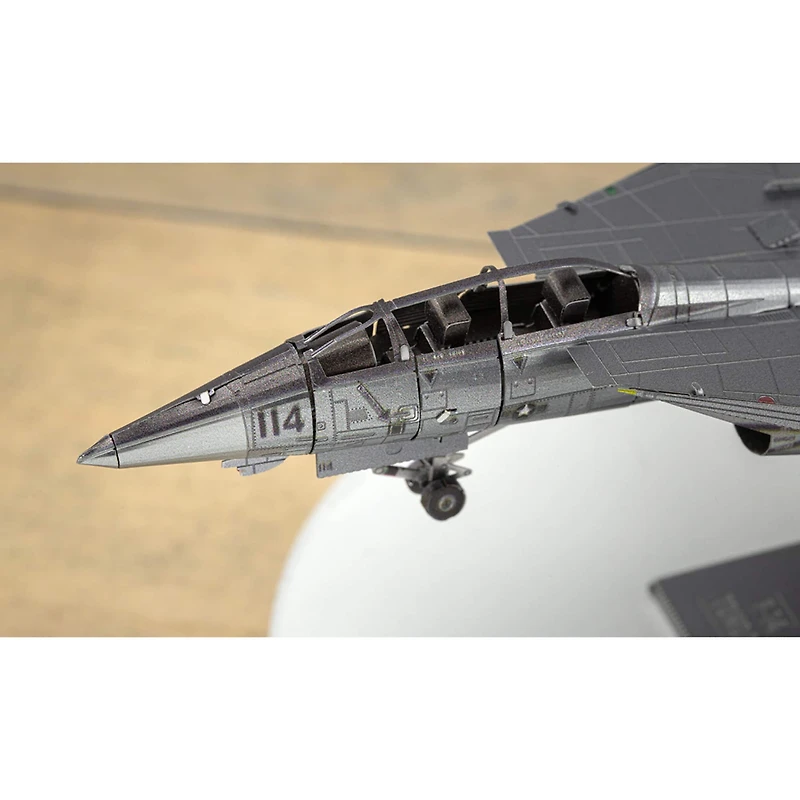 Metal Earth® F-14 Tomcat™ Steel Model Kit