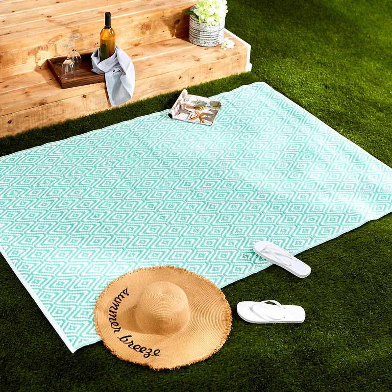 DII® Aqua Diamond Outdoor Rug, 4ft. x 6ft.