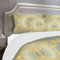 Designart 'Glam Flowers Decorative' Glam Bedding Set