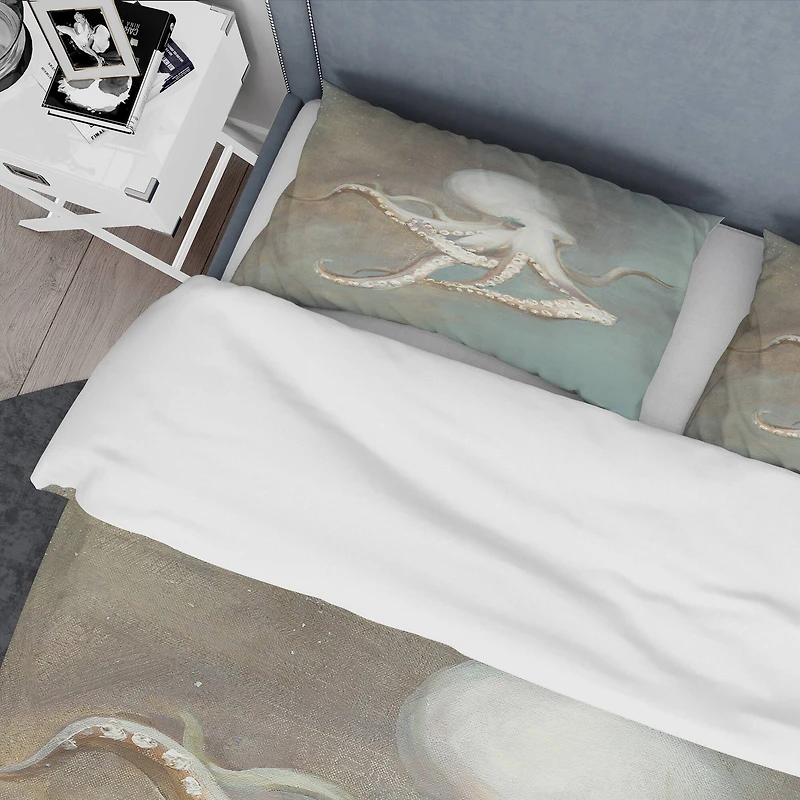 Designart 'Octopus Treasures from the Sea' Coastal Bedding Set