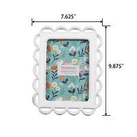 Flora Bunda 5" x 7" Scallop Edge Ceramic Photo Frame