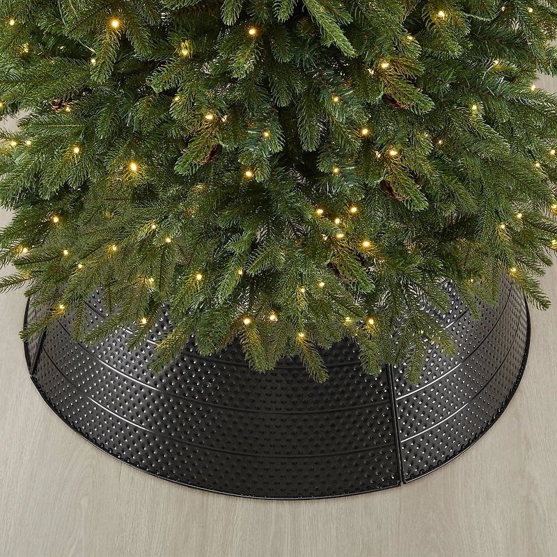 Glitzhome® 40.5" Christmas Black Hammered Metal Tree Collar