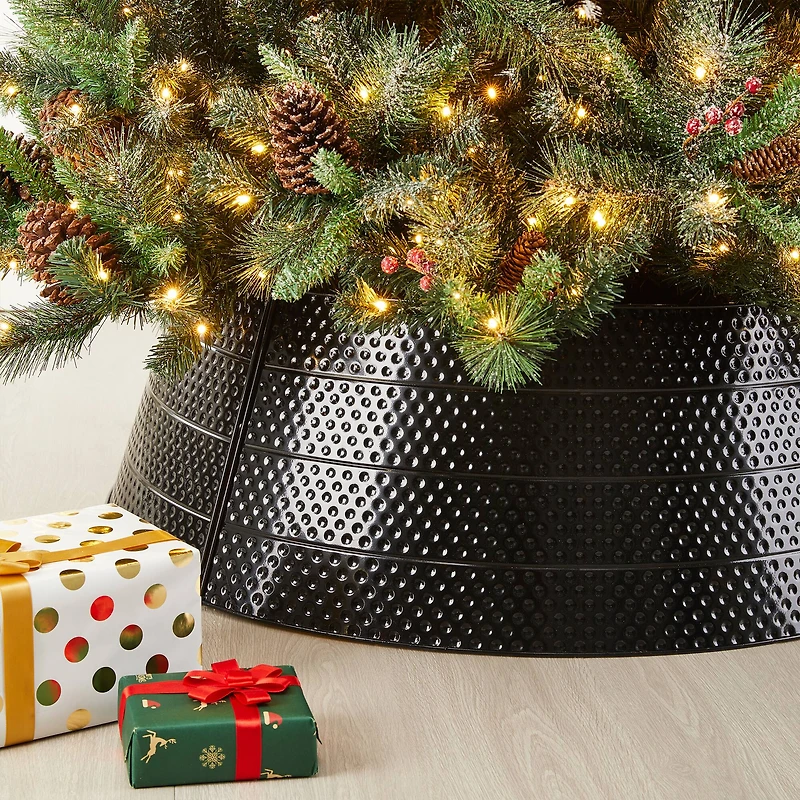 Glitzhome® 40.5" Christmas Black Hammered Metal Tree Collar