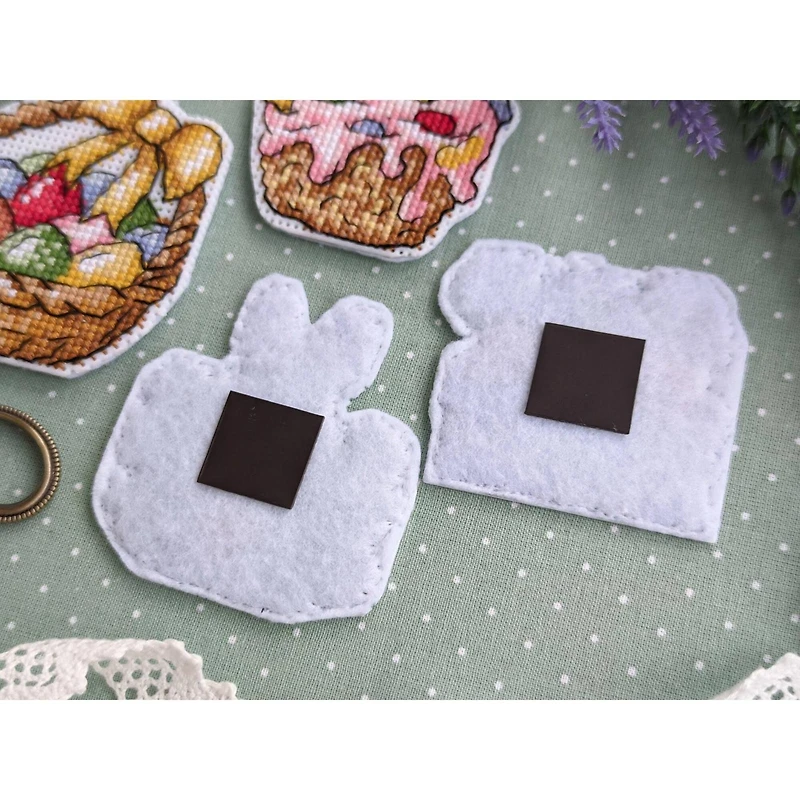 MP Studia Rabbit and Carrots. Magnets Plastic Canvas Plastic Canvas Counted Cross Stitch Kit