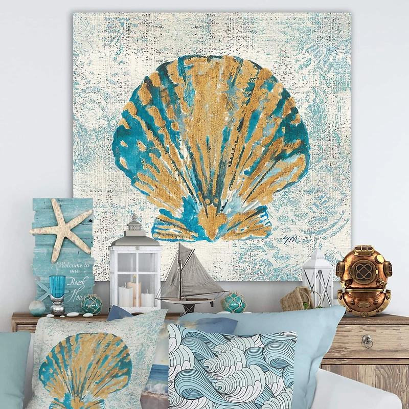 Designart - Coastal Pastel seashells I
