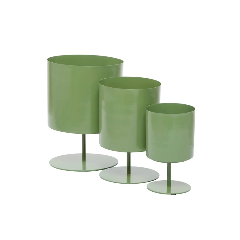 The Novogratz Green Modern Metal Planter Set