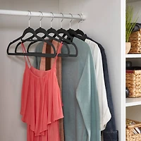 Isaac Mizrahi 17.75" Pack of Velvet Hangers