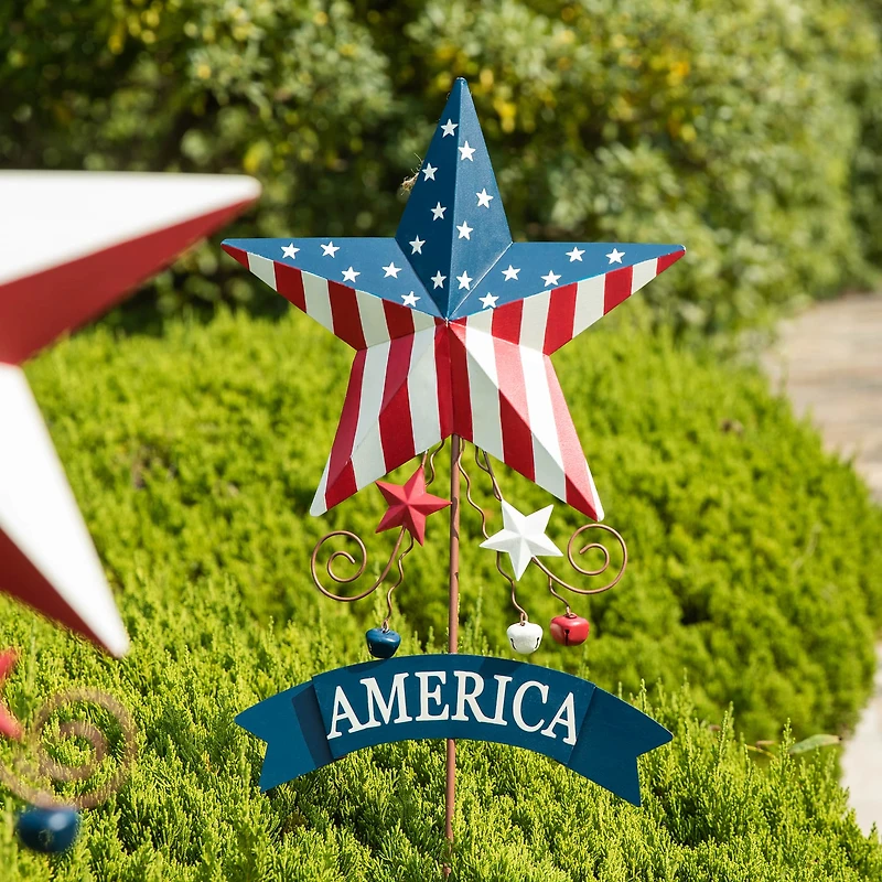 Glitzhome® 42" Patriotic America Star Yard Stake Set
