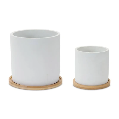 White Stone Planters with Wood Plates Set
