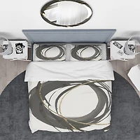 Designart 'Gold Glamour Circle IV' Geometric Bedding Set