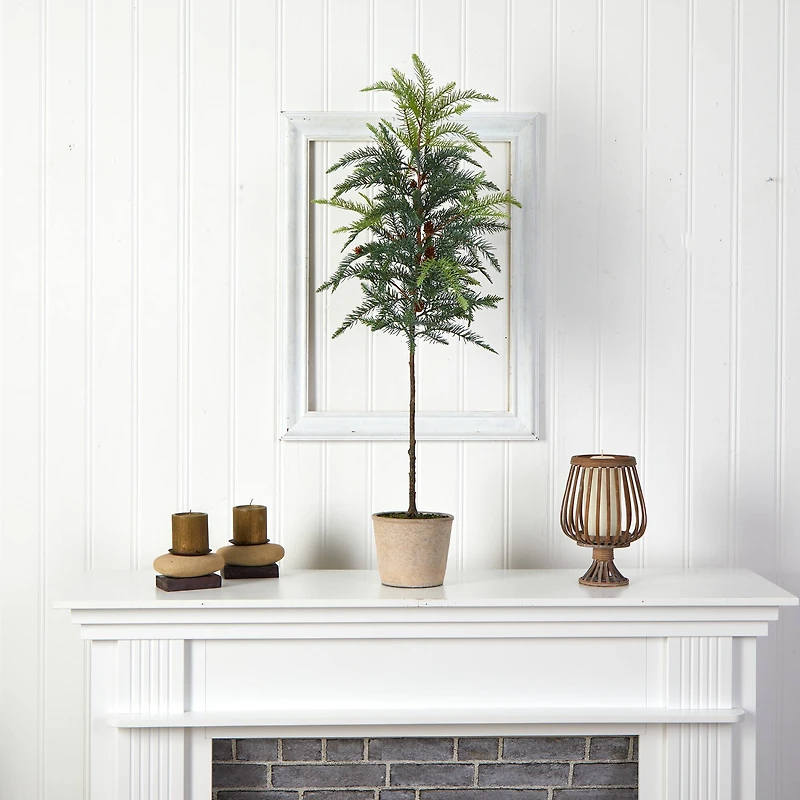 3.5ft. Winnipeg Pine Artificial Christmas Tree in Decorative Planter