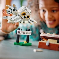 LEGO® Harry Potter™ Hedwig™ at 4 Privet Drive 76425