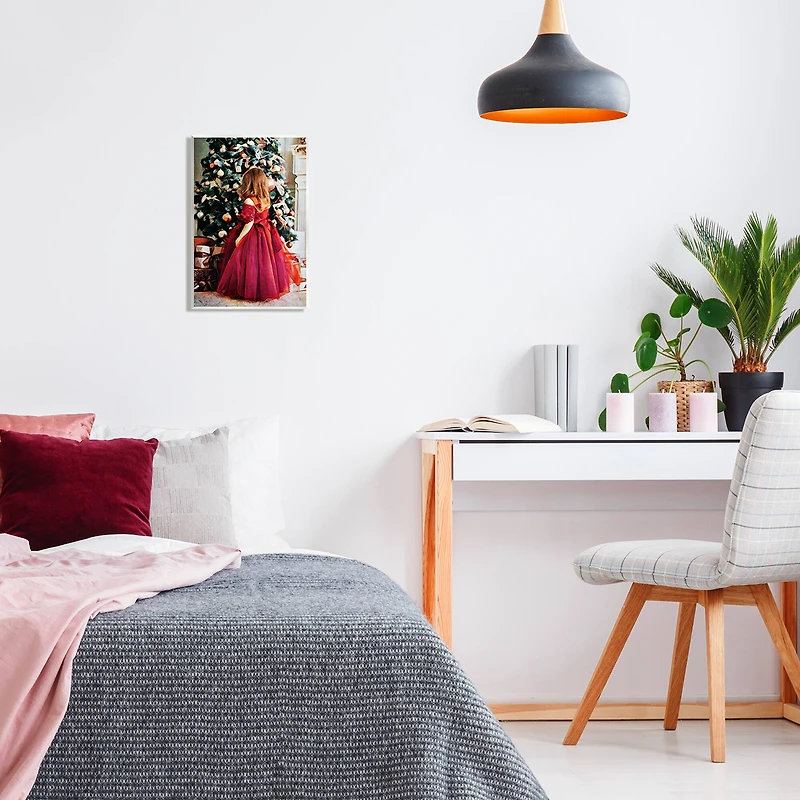 Stupell Industries Child On Christmas Day Gifts Wall Plaque Art