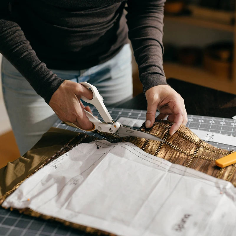 Fiskars® Amplify® RazorEdge™ 10" Fabric Shears