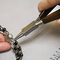 The Beadsmith® Casual Comfort Round Nose Plier