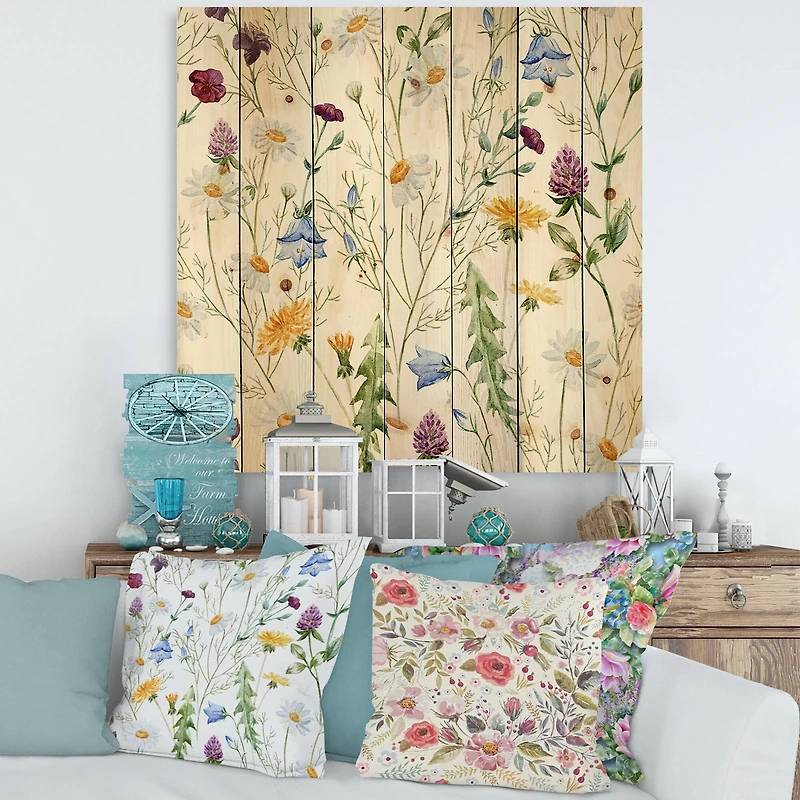 Designart - Wildflowers Chamomile and Clover Bell III