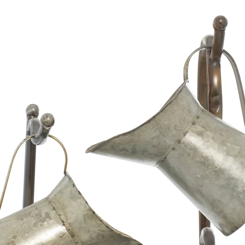 34" Gray Iron Farmhouse Fountain