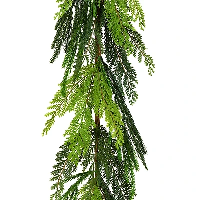 5ft. Christmas Green Leaf Cottage Garland