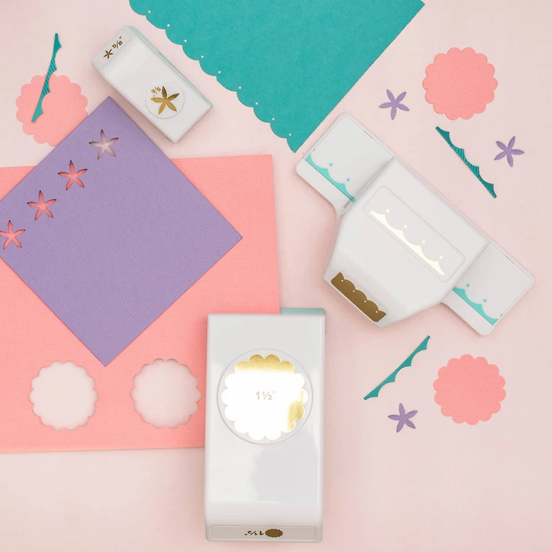 We R Memory Keepers® Scallop Circles Layering Punches Set