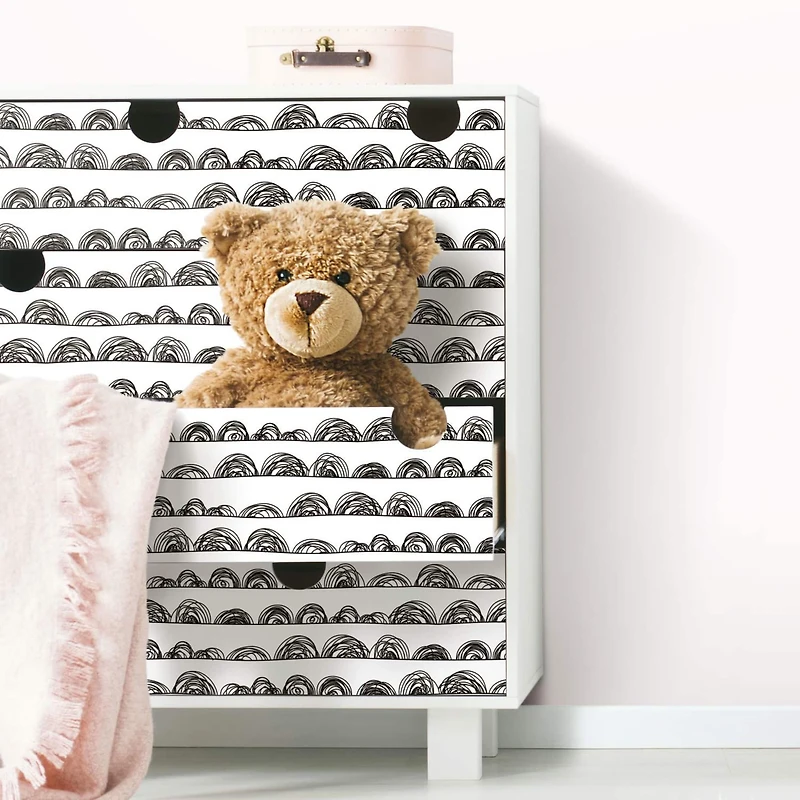 RoomMates Doodle Scallop Peel & Stick Wallpaper