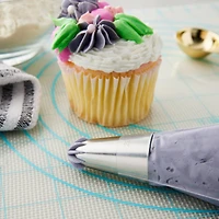 #2C Drop Flower Decorating Tip by Celebrate It™