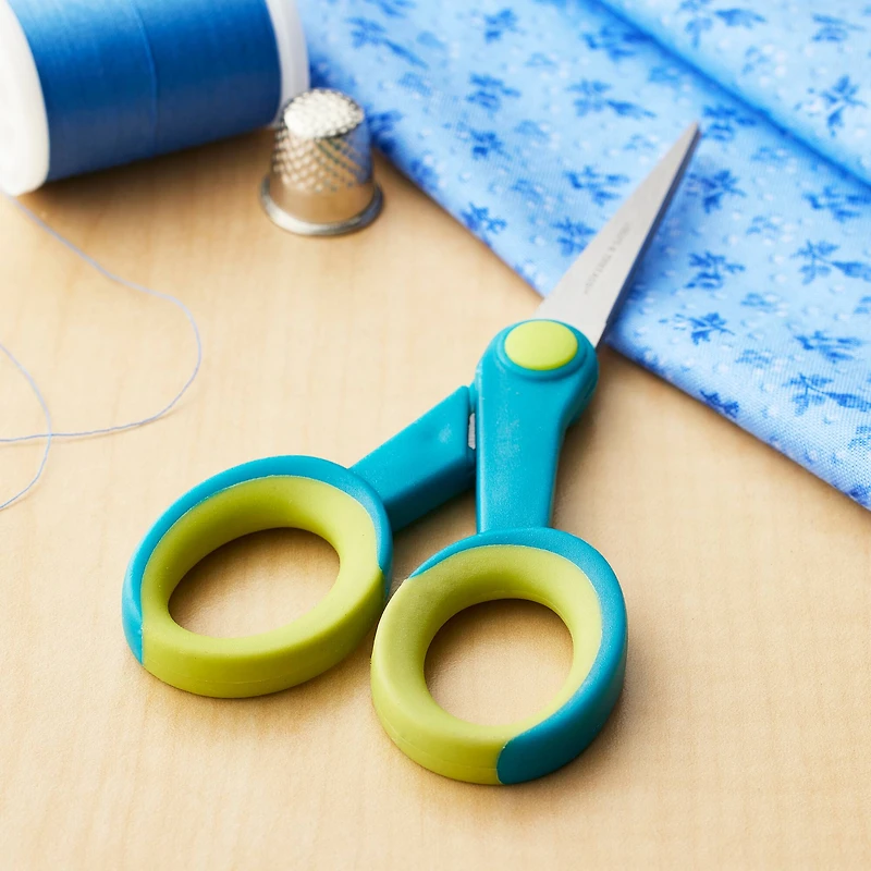 16 Pack: Micro Tip Scissors by Loops & Threads™