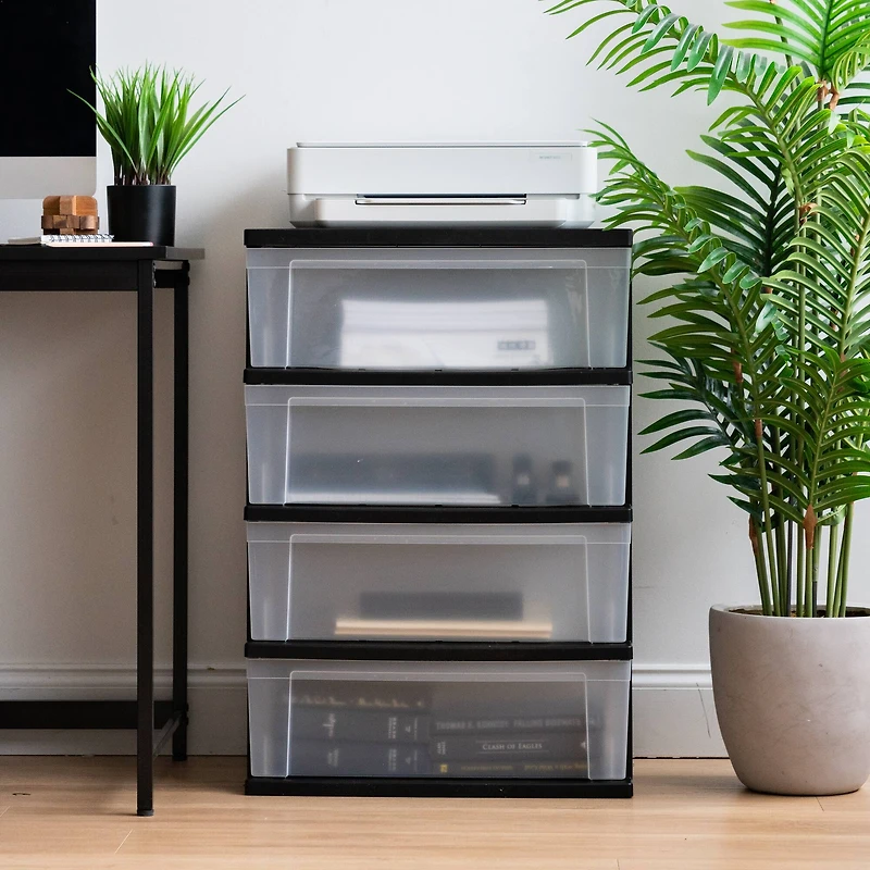 IRIS® 30.5" Black & Clear 4-Drawer Chest