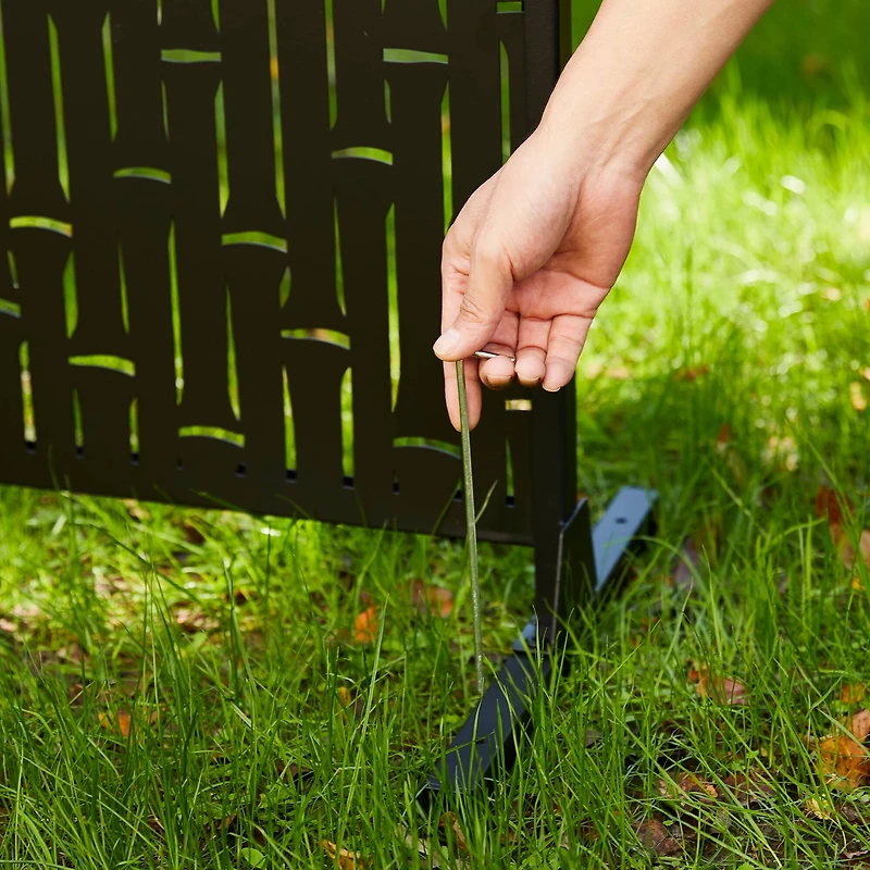 Glitzhome® 6ft. Black Galvanized Steel Bamboo Pattern Privacy Screen Fence Panel & Room Divider