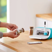 Cricut Joy™ Ultra-Compact Smart Cutting Machine