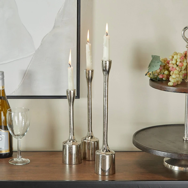 CosmoLiving by Cosmopolitan Silver Aluminum Tapered Candle Holder Set