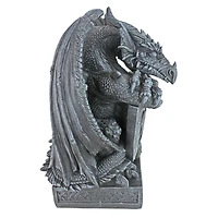 Design Toscano Shield, the Arthurian Dragon Statue