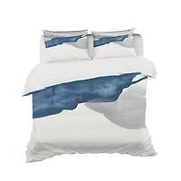 Designart 'Gouache Sapphire on Gray II' Geometric Bedding Set