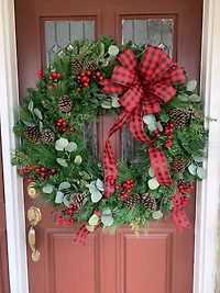 20" Canadian Pine Artificial Christmas Wreath
