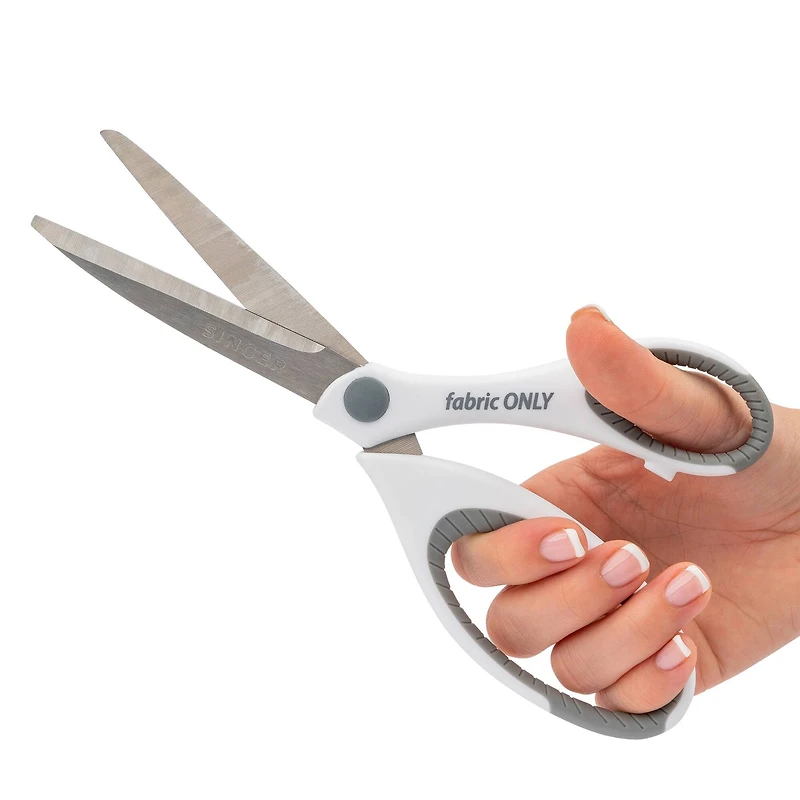 SINGER® 8.5" Sewing Scissors With Comfort Grip