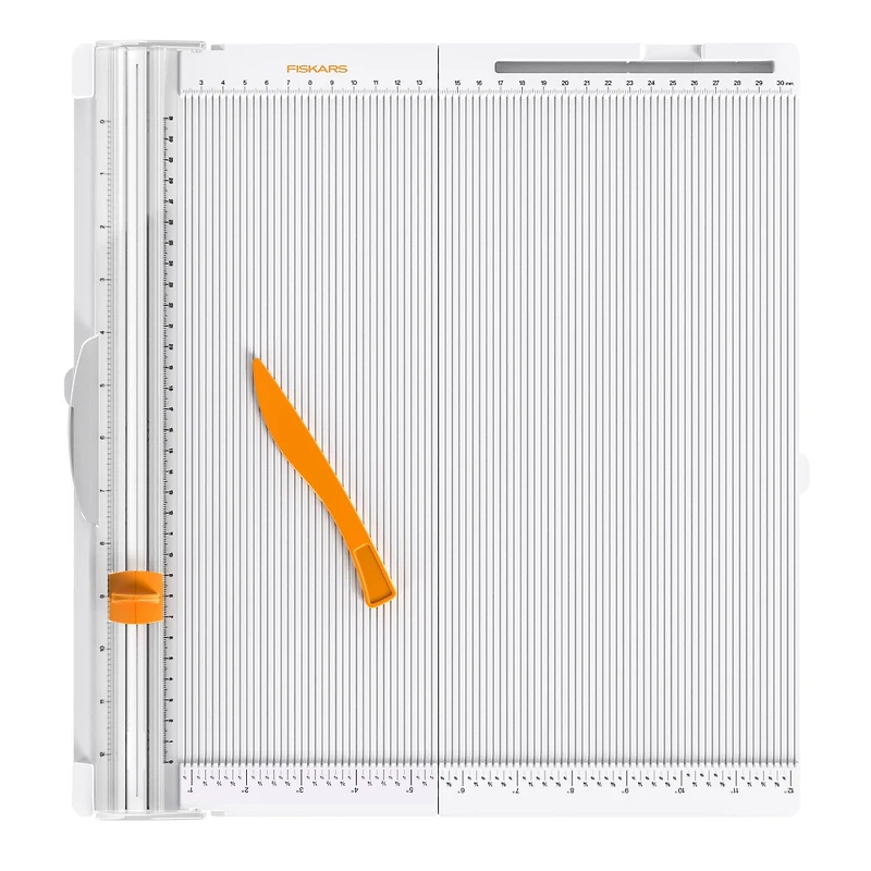 Fiskars® Trim & Score Board