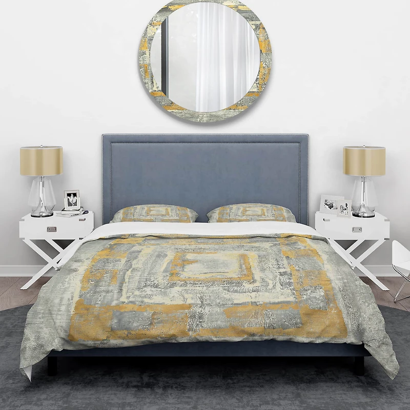 Designart 'Gold Glam on Grey Tapestry I' Glam Bedding Set