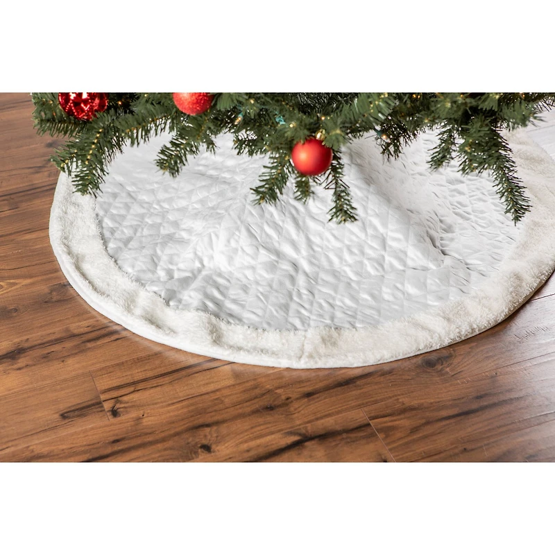DII® Cream Diamond Quilted Holiday Tree Skirt