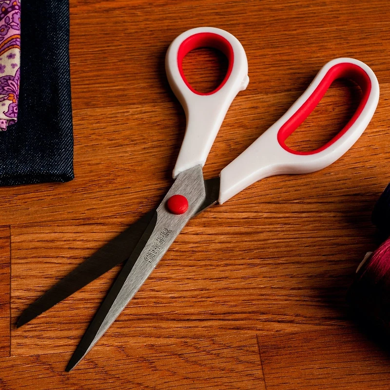 SINGER® 8.5" Bent Fabric Scissors